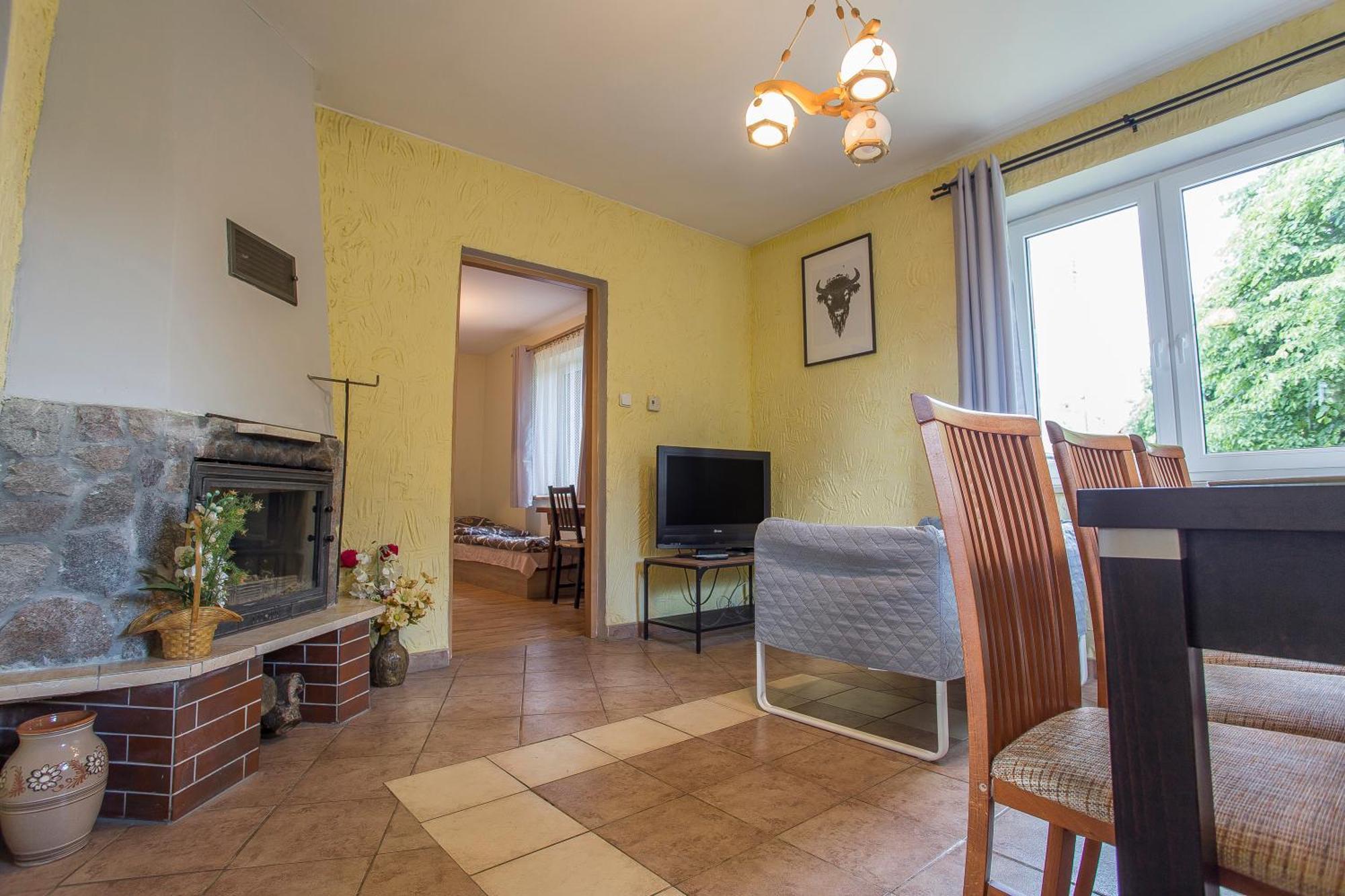 Happy Bison - A 5 Bedroom House With A Garden Біловежа Екстер'єр фото