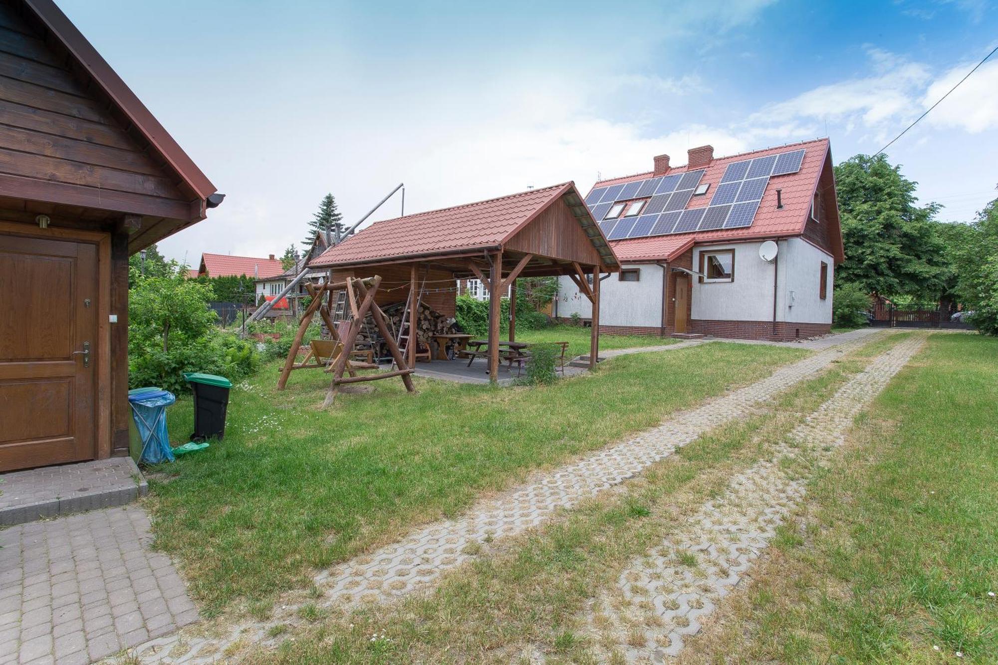 Happy Bison - A 5 Bedroom House With A Garden Біловежа Екстер'єр фото